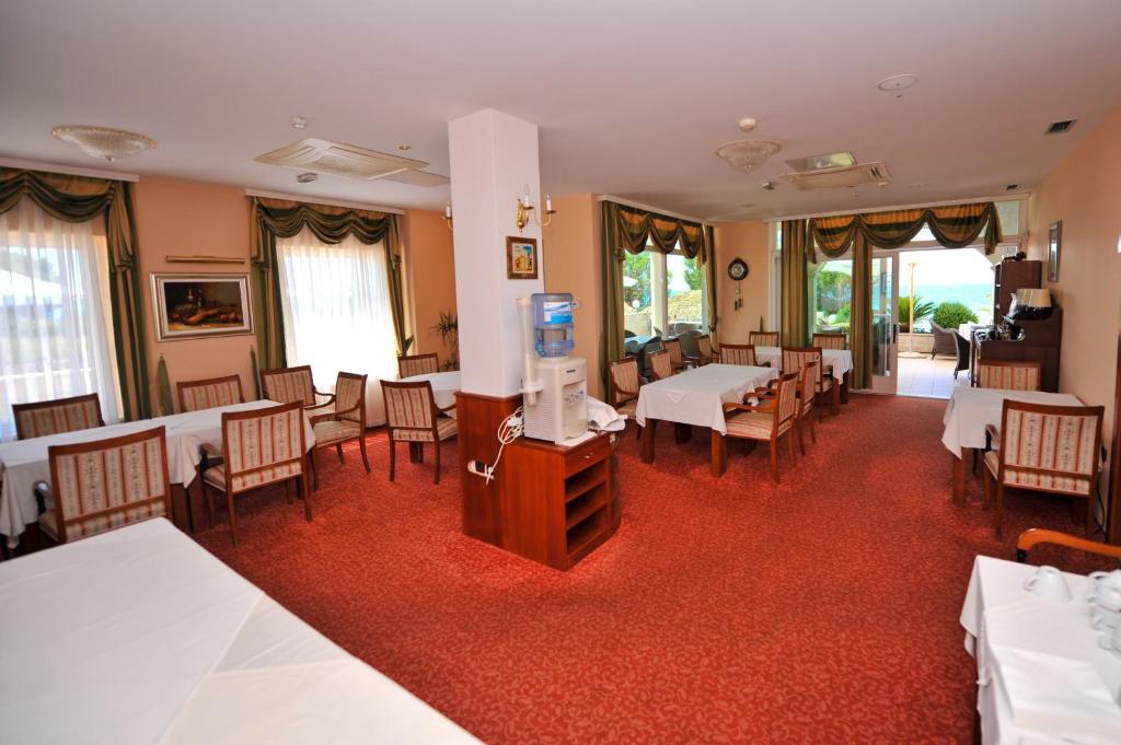 Villa Kastel Повляна Екстериор снимка