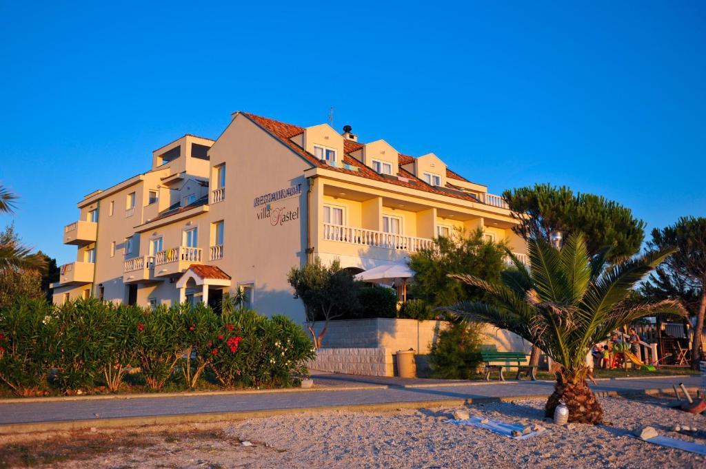 Villa Kastel Повляна Екстериор снимка